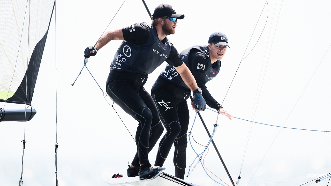 Gdynia Sailing Days. Polscy żeglarze na czele mistrzostw świata juniorów w klasie 49er [ZDJĘCIA]-GospodarkaMorska.pl