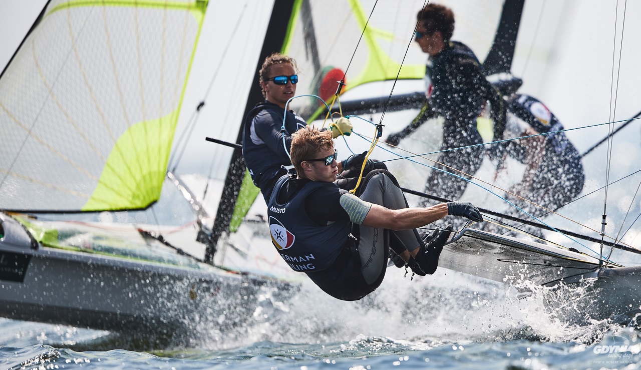 Gdynia Sailing Days. Polscy żeglarze na czele mistrzostw świata juniorów w klasie 49er [ZDJĘCIA]-GospodarkaMorska.pl
