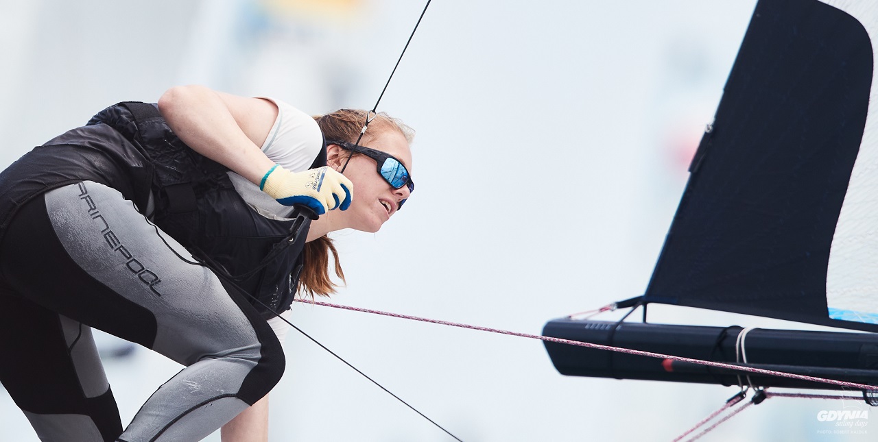 Gdynia Sailing Days. Polscy żeglarze na czele mistrzostw świata juniorów w klasie 49er [ZDJĘCIA]-GospodarkaMorska.pl