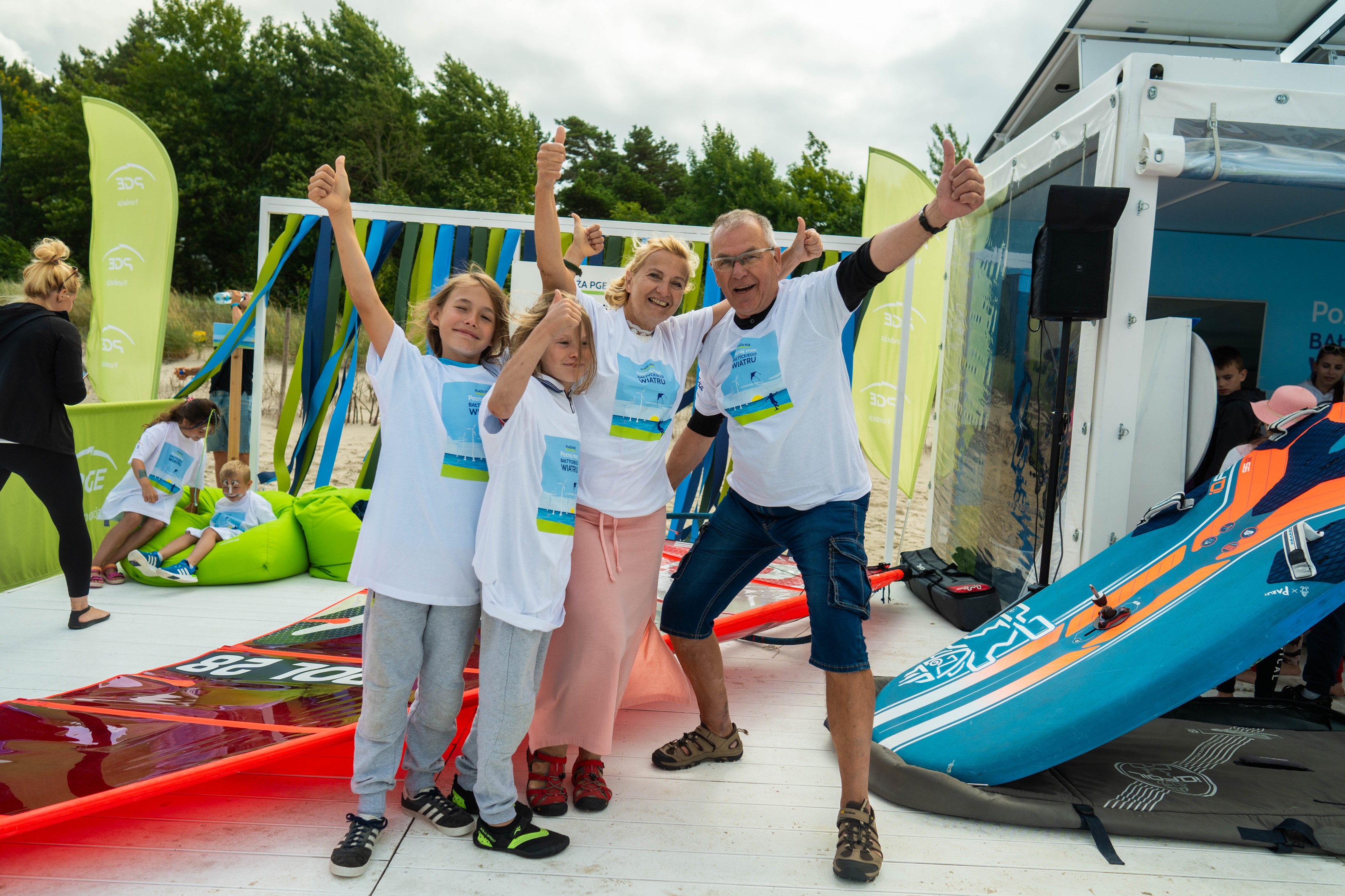 Blisko 17 tysięcy osób wzięło udział w trzeciej edycji projektu „Plaża PGE – Poznaj Moc Bałtyckiego Wiatru”-GospodarkaMorska.pl