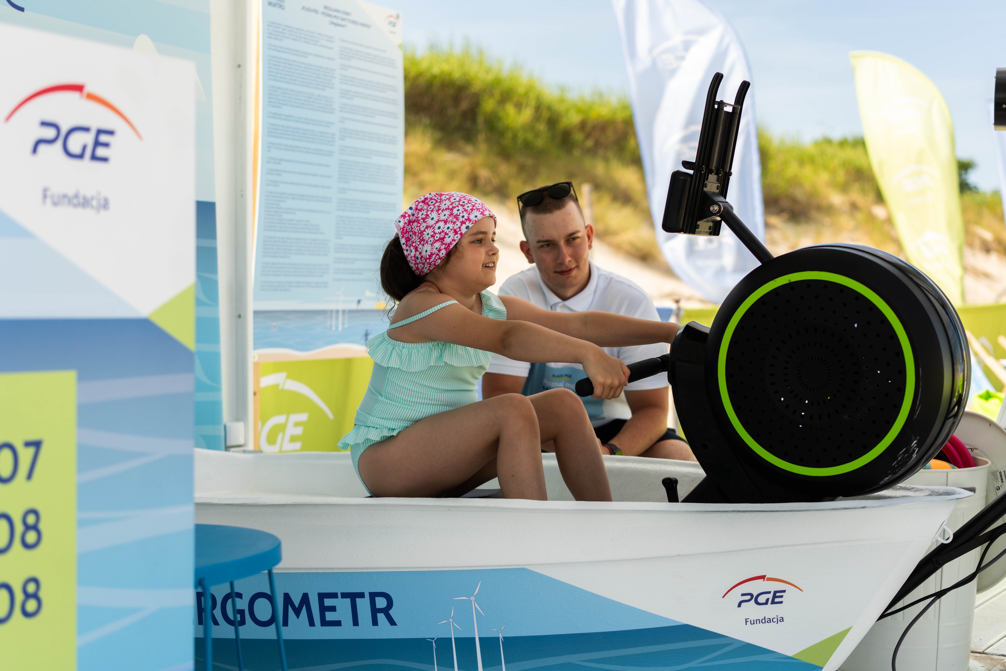 Blisko 17 tysięcy osób wzięło udział w trzeciej edycji projektu „Plaża PGE – Poznaj Moc Bałtyckiego Wiatru”-GospodarkaMorska.pl