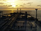 OPEC+ podniesie wydobycie ropy. Wojna USA z Iranem utrudnia realizację celu