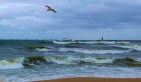 IMGW: silny wiatr na wybrzeżu Polski