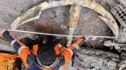 Historyczna kotwica wydobyta podczas rozbudowy Naftoportu. Port Gdańsk odsłania kolejne tajemnice 