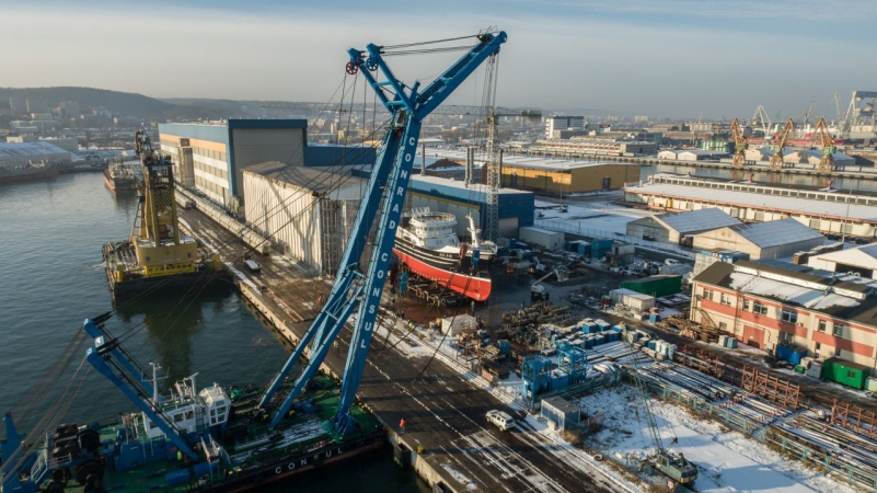 Karstensens Shipyard A/S is looking for Naval Architect  - GospodarkaMorska.pl