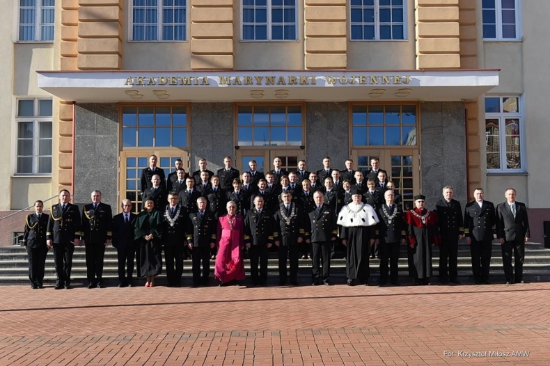 Nowi inżynierowie - GospodarkaMorska.pl