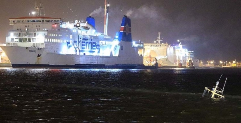 W świnoujskim porcie zatonął holownik. Załoga była pijana? - GospodarkaMorska.pl