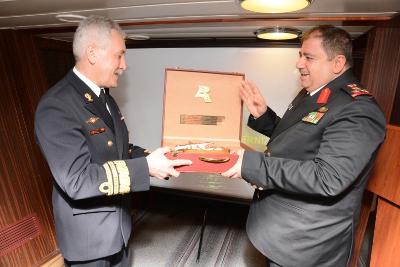 Wizyta Dowódcy MW Kuwejtu - GospodarkaMorska.pl