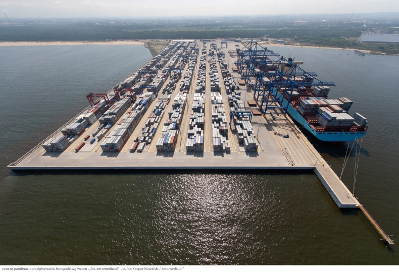 Alians 2M w DCT Gdańsk - GospodarkaMorska.pl