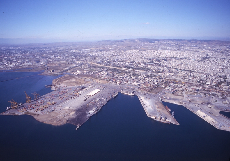 Grecy będą jednak sprzedawać spółki z sektora logistyki - GospodarkaMorska.pl