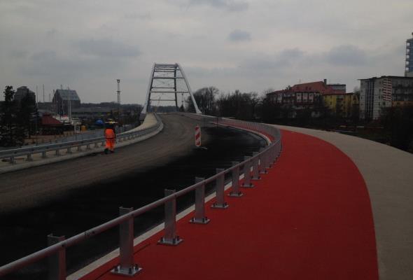 Kołobrzeg: W sobotę otwarcie mostu ułatwiającego dojazd do portu - GospodarkaMorska.pl