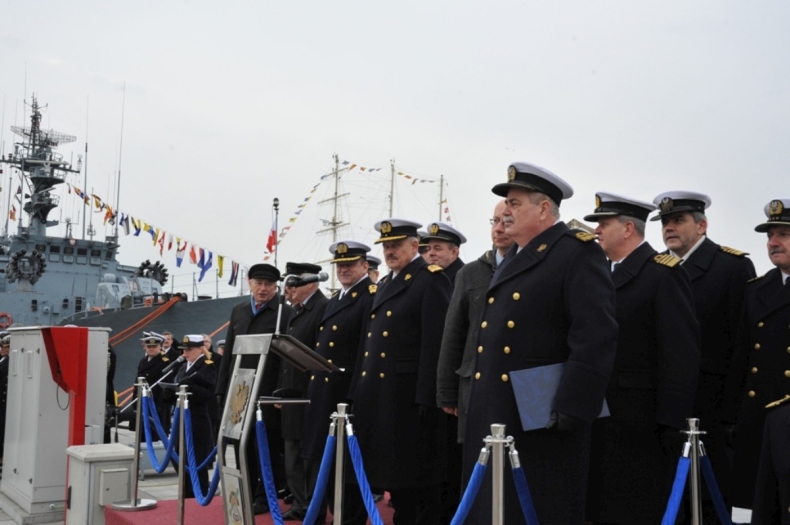 Święto 3. Flotylli Okrętów. Podniesienie bandery na nowych jednostkach hydrograficznych - GospodarkaMorska.pl