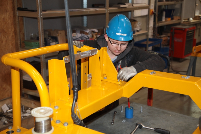 HYDRO-NAVAL będzie kształcić młodzież w usteckiej szkole - GospodarkaMorska.pl