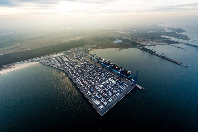 Gdańsk i Gdynia wśród liderów przeładunków kontenerów na Bałtyku - GospodarkaMorska.pl