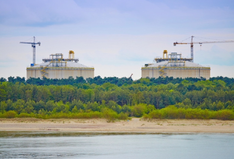 Terminal gazowy w Świnoujściu prawie gotowy. Inwestycje badać będą jednak służby specjalne - GospodarkaMorska.pl