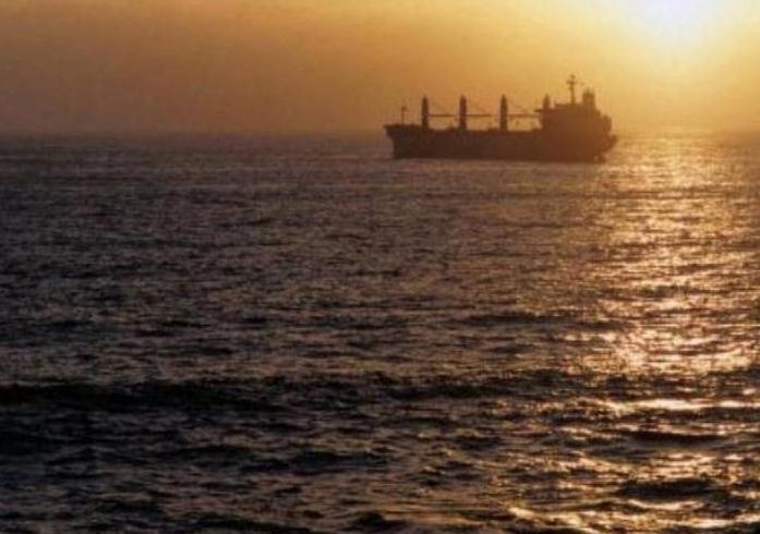Piraci napadli na malezyjski tankowiec - GospodarkaMorska.pl