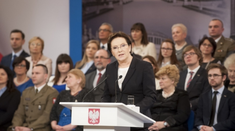 Półrocze rządu premier Ewy Kopacz – działania Ministerstwa Infrastruktury i Rozwoju - GospodarkaMorska.pl