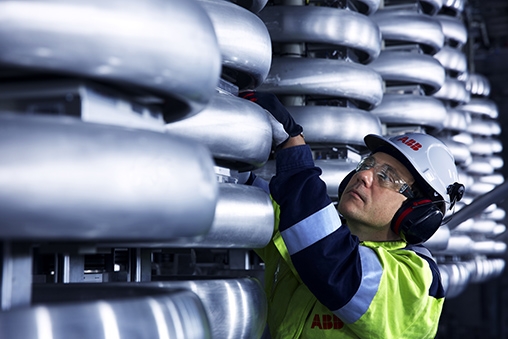 ABB zdobyła warte 155 milionów USD zamówienie na zasilanie dużego pola naftowego na Morzu Północnym - GospodarkaMorska.pl