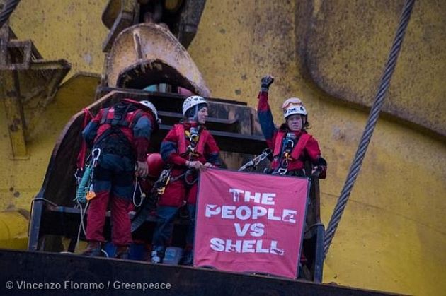 Aktywiści Greenpeace protestują na Oceanie Spokojnym - GospodarkaMorska.pl