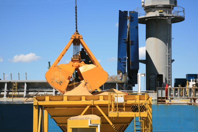 Port Gdynia bije kolejne rekordy w obsłudze zbóż i pasz - GospodarkaMorska.pl