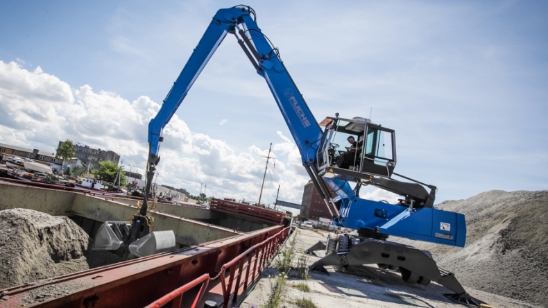Trwa rozbudowa Agroportu w Darłowie. Nowy terminal ma obsługiwać nawet do 200 tys. ton towarów rocznie - GospodarkaMorska.pl