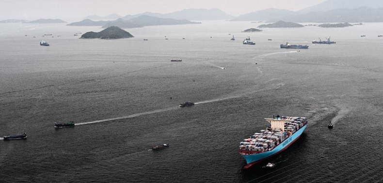 Słaby eksport Chin obniża stawki na rynku frachtowym - GospodarkaMorska.pl