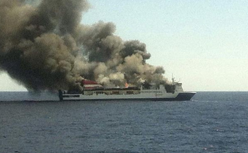 Pożar promu u wybrzeży Majorki - ewakuacja ponad 150 osób - GospodarkaMorska.pl