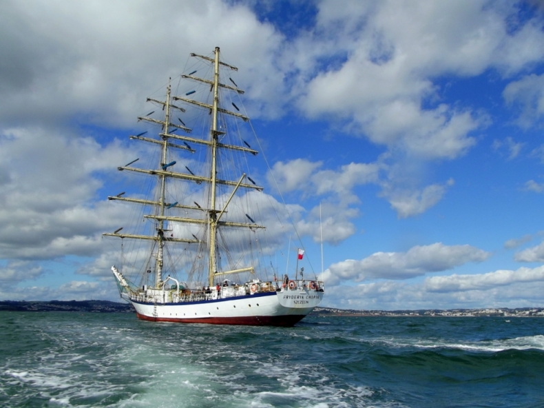 Żaglowiec Fryderyk Chopin w Szczecinie - GospodarkaMorska.pl