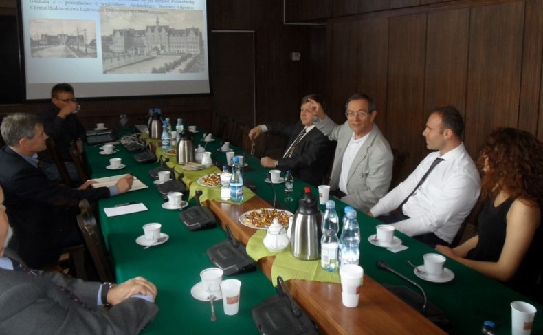 Członkowie Klastra na Wydziale Oceanotechniki i Okrętownictwa Politechniki Gdańskiej - GospodarkaMorska.pl