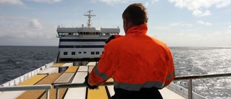 Jesteś niezadowolony z przeprawy promowej? Złóż anonimowy raport - GospodarkaMorska.pl