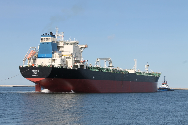 Kolejny duży tankowiec opuścił Nautę - GospodarkaMorska.pl