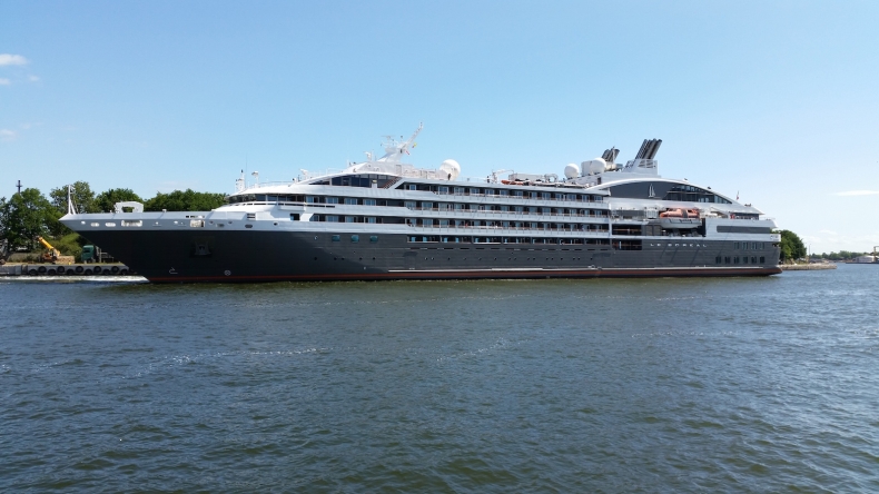 Coraz ciekawsze wycieczkowce przypływają do Gdańska. Największe jednostki dopiero przed nami (ZDJĘCIA) - GospodarkaMorska.pl