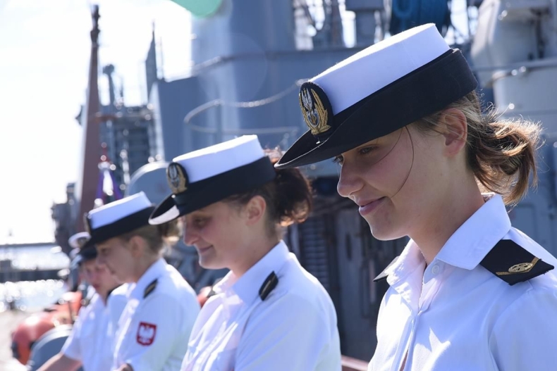 Praktyki podchorążych 2015 - GospodarkaMorska.pl