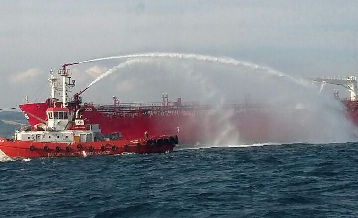 Pasażerowiec zderzył się z tankowcem przy tureckim porcie Gallipoli (WIDEO) - GospodarkaMorska.pl