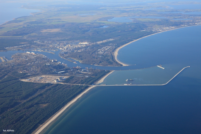 Jak powstała największa inwestycja morska w Polsce – czyli o budowie falochronu w Świnoujściu - GospodarkaMorska.pl