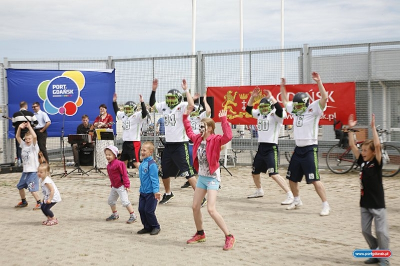 Zobacz jak świętowano w sobotę na Falochronie Zachodnim w Porcie Gdańsk (GALERIA) - GospodarkaMorska.pl