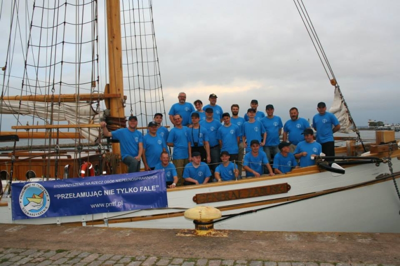 Niepełnosprawni wyruszą w rejs pod żaglami Generała Zaruskiego - GospodarkaMorska.pl