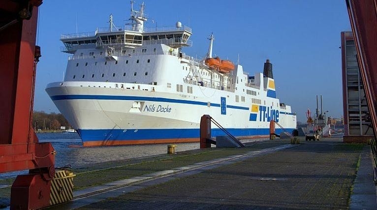 Polscy przewoźnicy obawiają się kolejnych niemieckich promów na linii do Szwecji - GospodarkaMorska.pl