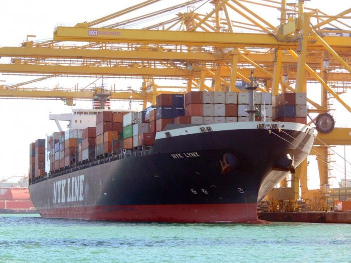 Kontenerowce transportują mniej towarów. To wina zbyt wielu jednostek - GospodarkaMorska.pl