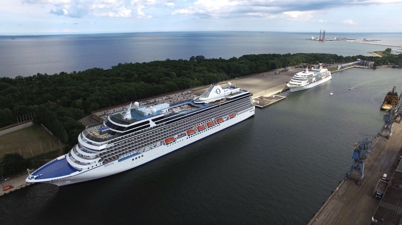 Dzień wycieczkowców w Porcie Gdańsk. Podwójna wizyta oraz rekordzista przy Nabrzeżu Obrońców Westerplatte [FOTO] - GospodarkaMorska.pl