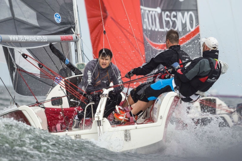 Delphia24 OD na VGSD 2015 - GospodarkaMorska.pl