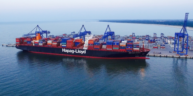 Pierwszy statek aliansu G6 zawinął do DCT Gdańsk [wideo] - GospodarkaMorska.pl