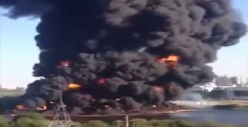 Płonąca rzeka w Rosji (WIDEO) - GospodarkaMorska.pl