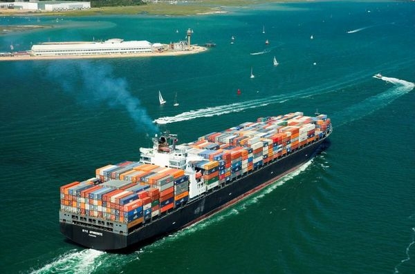 Do Europy trafia coraz mniej kontenerów z Azji - GospodarkaMorska.pl