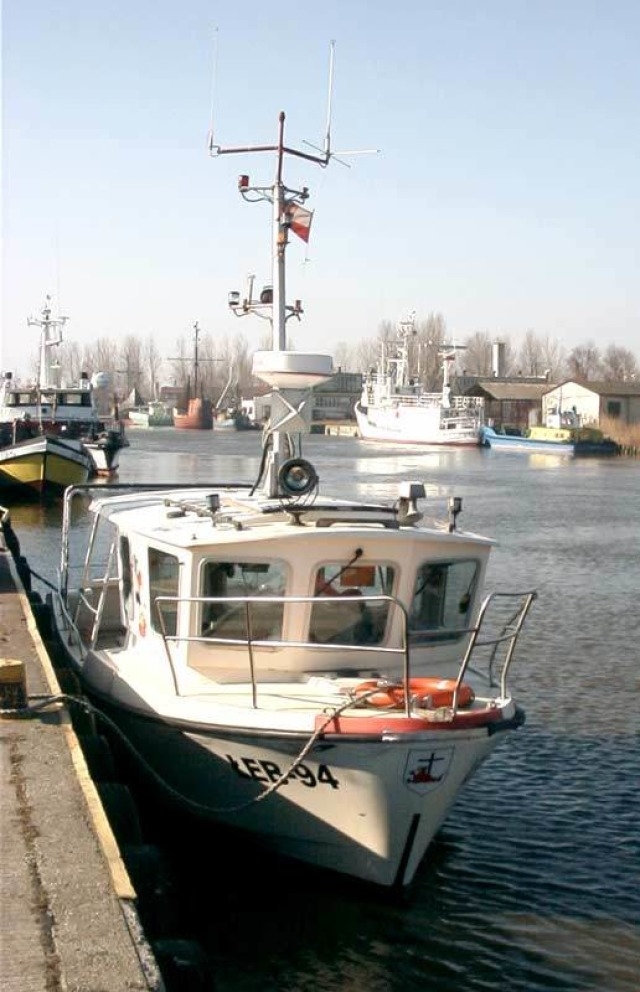 Zatonął kuter w okolicach Łeby. Wciąż trwają poszukiwania rybaka - GospodarkaMorska.pl