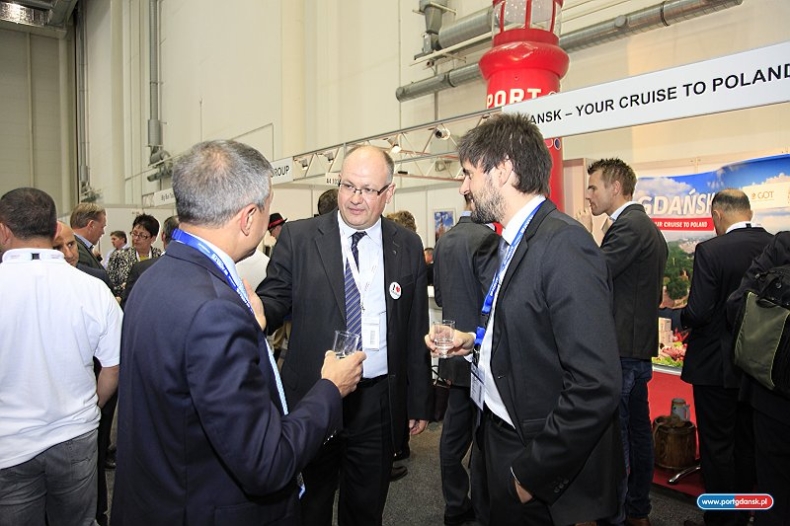 Sukces polskiego stoiska na Targach Seatrade Cruise & River Cruise Convention w Hamburgu - GospodarkaMorska.pl