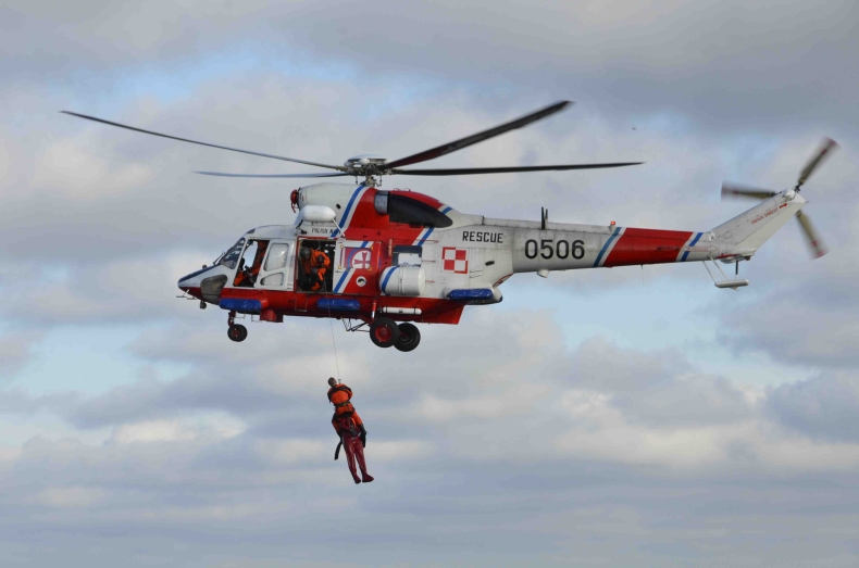 Akcja ratowniczna na Bałtyku - załoga Anakondy uratowała obywatela Szwecji - GospodarkaMorska.pl