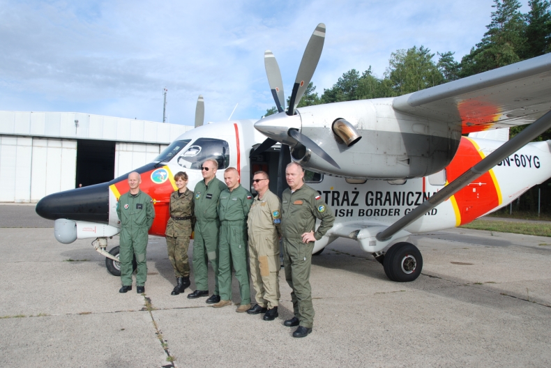 Samolot SG powrócił z misji w Grecji. Na morzu Śródziemnym odnalazł łódź z nielegalnymi imigrantami - GospodarkaMorska.pl