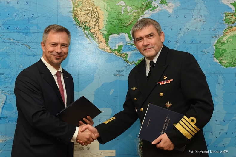 Gdyńscy naukowcy powołują do życia Centrum Kompetencji Bezpieczeństwa Morskiego Oxivia - GospodarkaMorska.pl