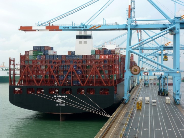 Dziewiczy rejs 400-metrowego ekologicznego kolosa - GospodarkaMorska.pl